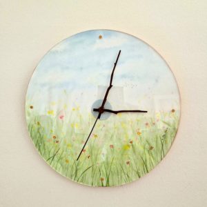 Horloge illustrée aquarelle prairie